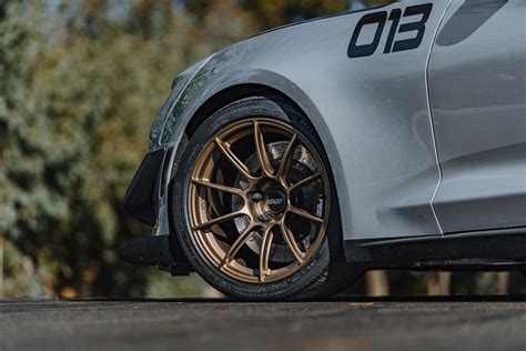 Chevrolet 6th Gen Camaro ZL1 1LE with 19" SM-10RS Wheels in Satin Bronze