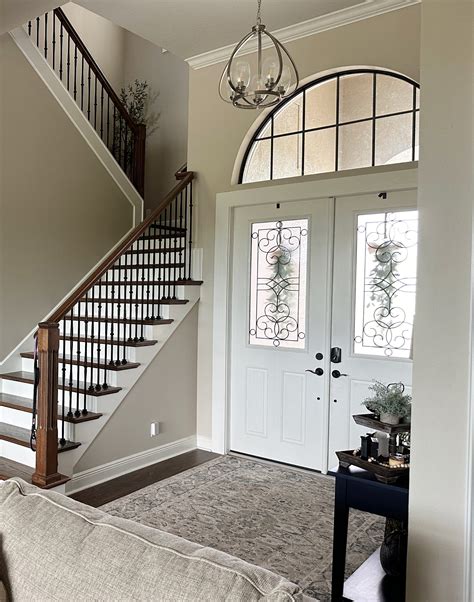 Sherwin Williams Neutral Ground: Paint Color Review