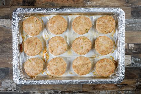 Juicy Baked Turkey Burgers With Garlic