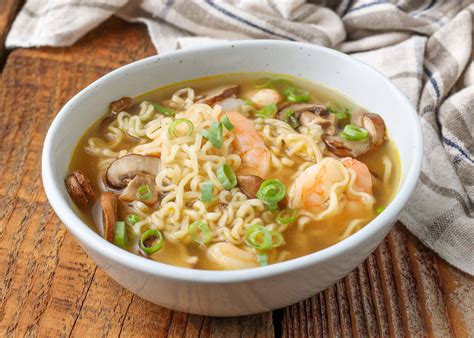 17 Quick & Tasty Shrimp Ramen Recipes – SeafoodVoyage