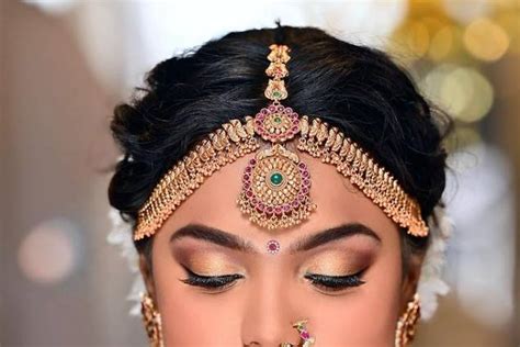 Bridal Makeup, Find a Bridal Makeup Artist - Weddingwire.in