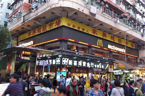 隐藏在香港繁华闹市下的“一楼一凤”到底是什么？_手机凤凰网