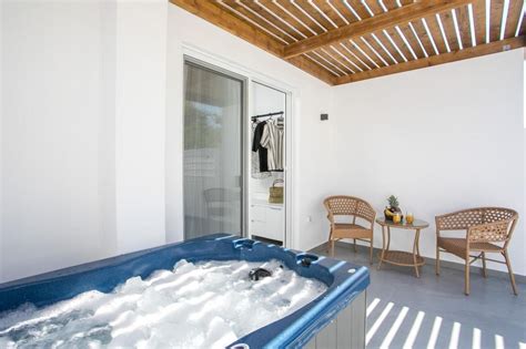 Calma Luxury Studios & Suites - Faliraki, Rhodes