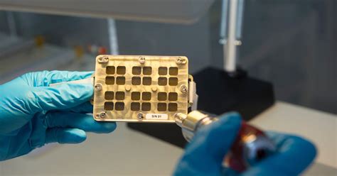 Des surfaces anti-microbiennes pour l'espace