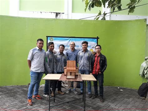 Pameran Tugas Mahasiswa Struktur Kayu 2017