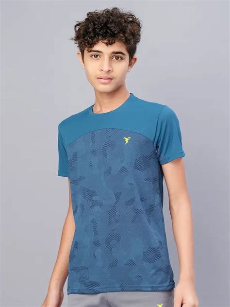 Boys Slim Fit Crew Neck T-shirt with Ventmesh