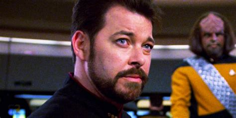 6 Ways Commander Riker Redefined Being A Star Trek First Officer ...