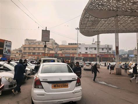 Sealdah Parking Area - It is situated font of the Sealdah south railway ...
