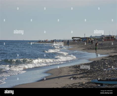 Costa Dourada beach and its cliffs: the first beach in Bahia from south to north.