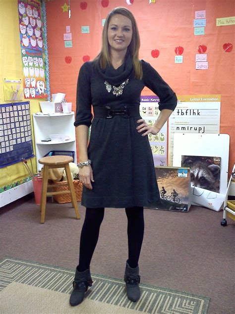 » Sweater Dress www.ClotheMeInRobes.com | Teacher outfits, Teacher ...