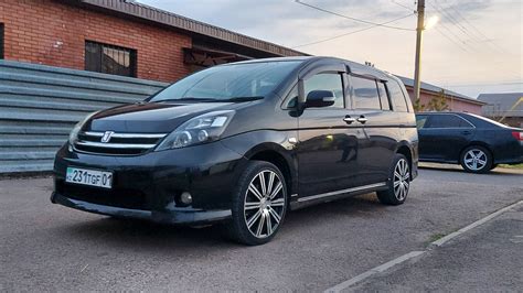 Toyota Isis 1.8 бензиновый 2010 | 4X4 Platana на DRIVE2