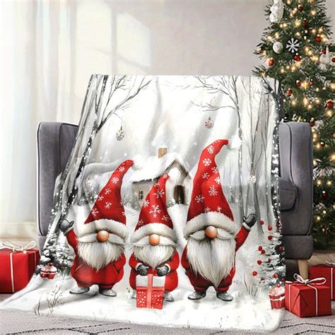 1 Piece Cozy Christmas Gnome Fleece Blanket - Soft and Warm with Festive Santa Hat Gnome Design ...