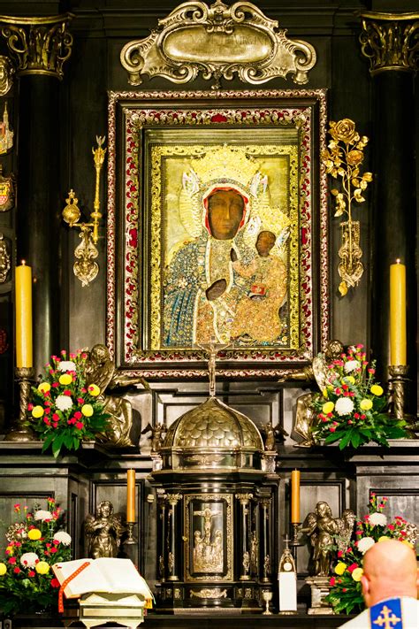 Black Madonna of Częstochowa - Shrines of Europe