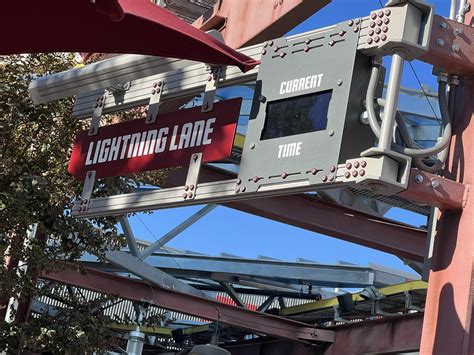 Disneyland Lightning Lane Premier Pass Extends Booking Window