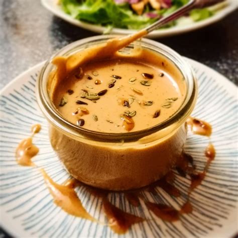 Homemade Creamy Balsamic Dressing Recipe - mimosarecipe.com