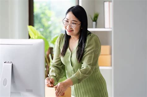 Small Business Owner 的图像结果