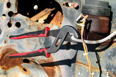 Image result for Rusty Brakelines Tips