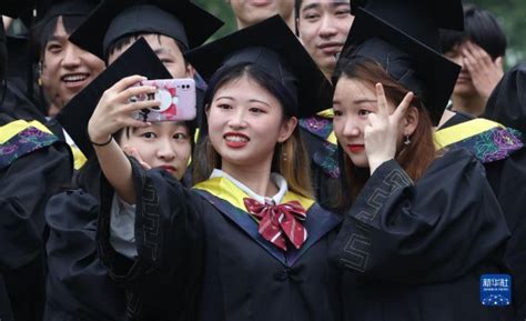 毕业快乐，浙大人！ | 浙江大学2021年夏季研究生毕业典礼暨学位授予仪式 - MBAChina网