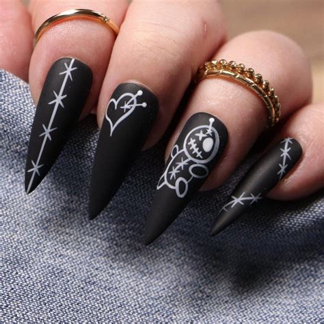 77+Halloween Nail Art Designs to try for 2023 | Halloween Nails | Punk ...