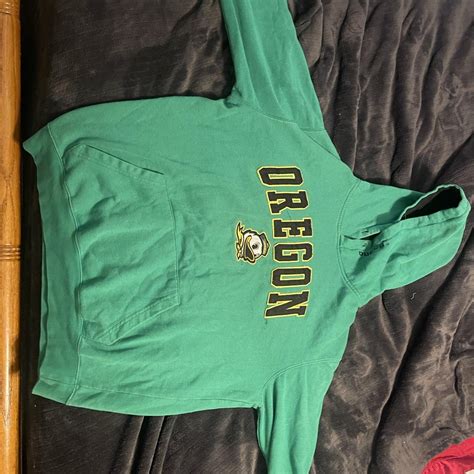 Large Green Oregon Ducks Hoodie! Has no drawstrings... - Depop