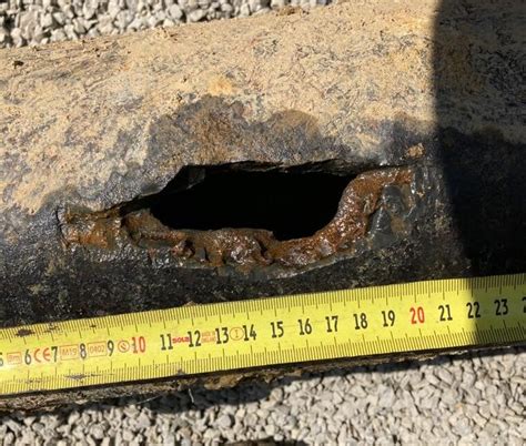 Fixing leaks in main water lines - Hawle