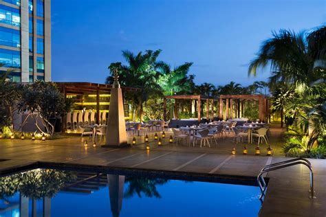 JW Marriott Hotel Bengaluru Pool: Pictures & Reviews - Tripadvisor