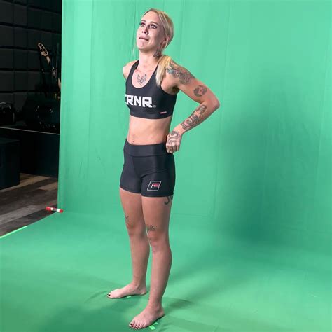 Taylor Starling's feet