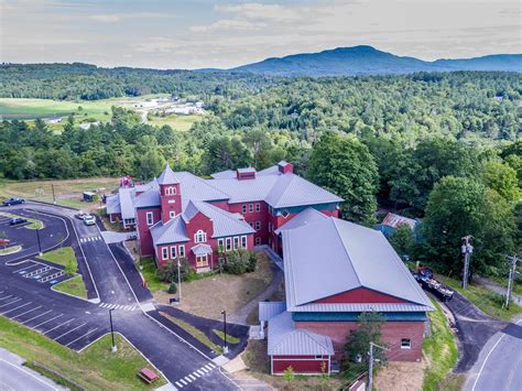 Bannister Custom Exteriors - Portfolio - Hyde Park Elementary School