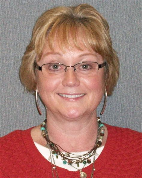 Appointed trustee Deborah Robinson wins primary race in Richland ...