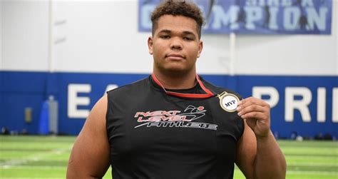 Swamp247 Recruiting Podcast: 2026 DL Isaiah Broughton