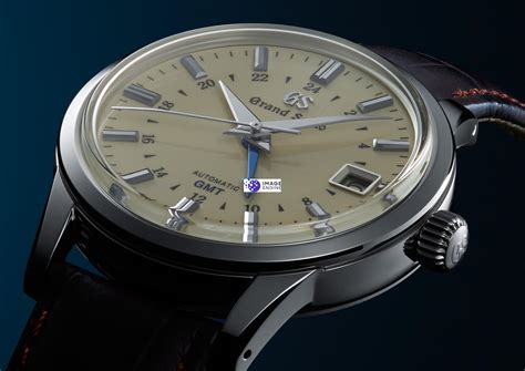 SBGM221_SBGK007 – GRAND SEIKO INDIA