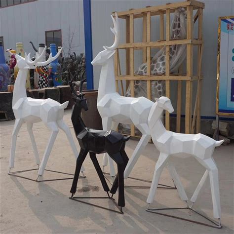 玻璃钢七彩鹿雕塑，户外园林首选雕塑！ - 杜克实业