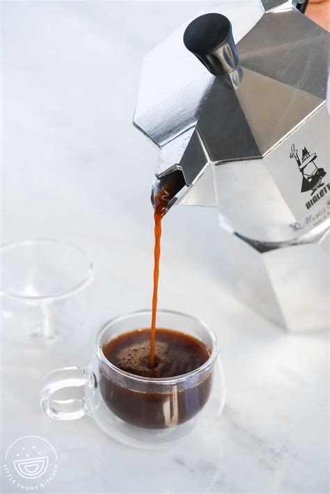 How to Use an Aeropress Coffee Maker - Little Sunny Kitchen