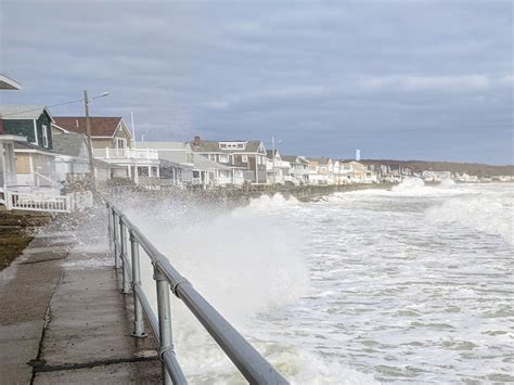 Nor’Easter storm Riley high tide surges keep coming #GloucesterMA ...