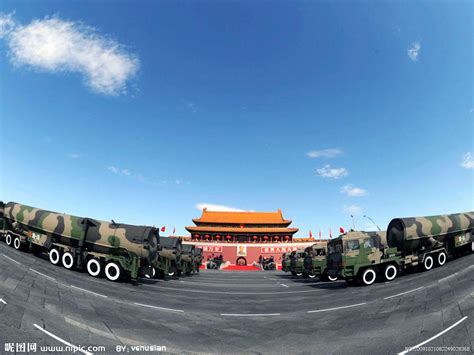 中国人民解放军三军仪仗队亮相红场阅兵式[组图]_图片中国_中国网