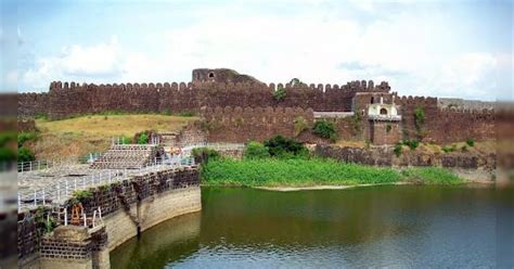 सोलापूरचा भुईकोट किल्ला - Bhuikot Fort of Solapur | Webdunia Marathi