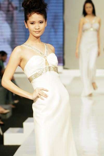 An Indonesian model displays an outfit created by Australian designer ...