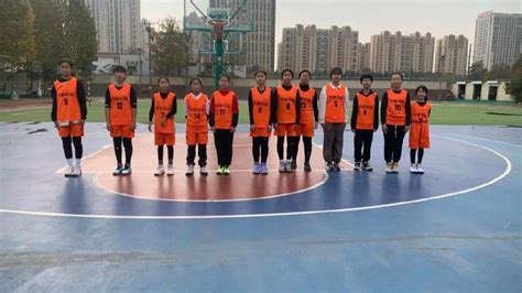 潍坊中新双语学校男女篮分获全区篮球联赛冠亚军|中新|女篮|双语_新浪新闻