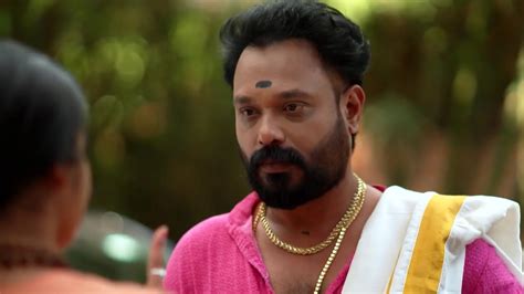 Kudumbashree Sharada TV Serial Online - Watch Latest Show Episodes on ZEE5