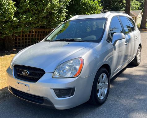 2007 Kia Rondo