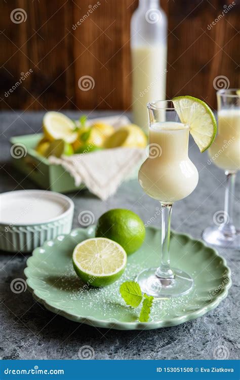 Italian Alcoholic Beverage Crema Di Limoncello Stock Photo - Image of ...