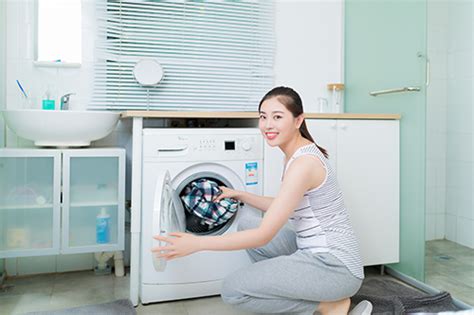梦见洗衣机洗衣服是什么意思 梦见洗衣机洗衣服有什么预兆 - 万年历