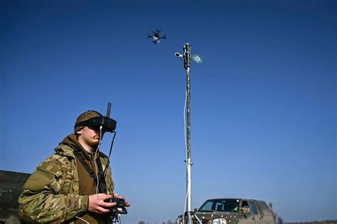 Die Ukraine setzt auf Drohnen, die autonom navigieren und töten können