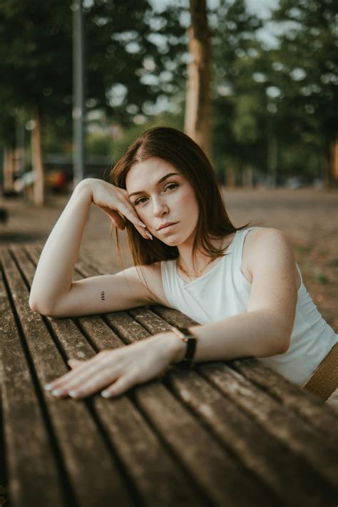 Women+With+Three+Breasts Photos, Download The BEST Free Women+With ...