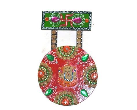 Handmade Handpainted Lord Ganesha Wooden Wall Hanging : Amazon.in: Home ...