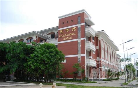 深圳市宝安区华南中英文学校--华南中英文学校