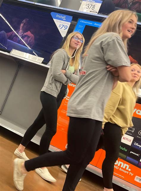 Girls at Walmart 的图像结果