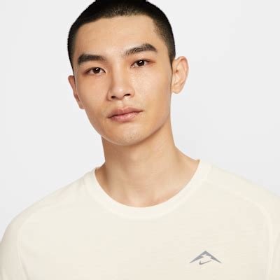 Nike Trail Solar Chase Men's Dri-FIT ADV Short-Sleeve Running Top. Nike IN