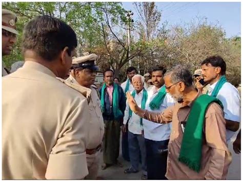 Farmers Protest: ಭದ್ರೆಗಾಗಿ ಚಿತ್ರದುರ್ಗ ಜಿಲ್ಲಾ ಪಂಚಾಯ್ತಿ ಗೇಟ್‌‌‌ಗಳಿಗೆ ...