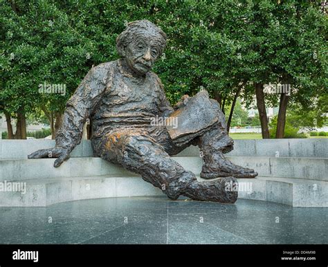Albert Einstein Statue High Resolution Stock Photography and Images - Alamy
